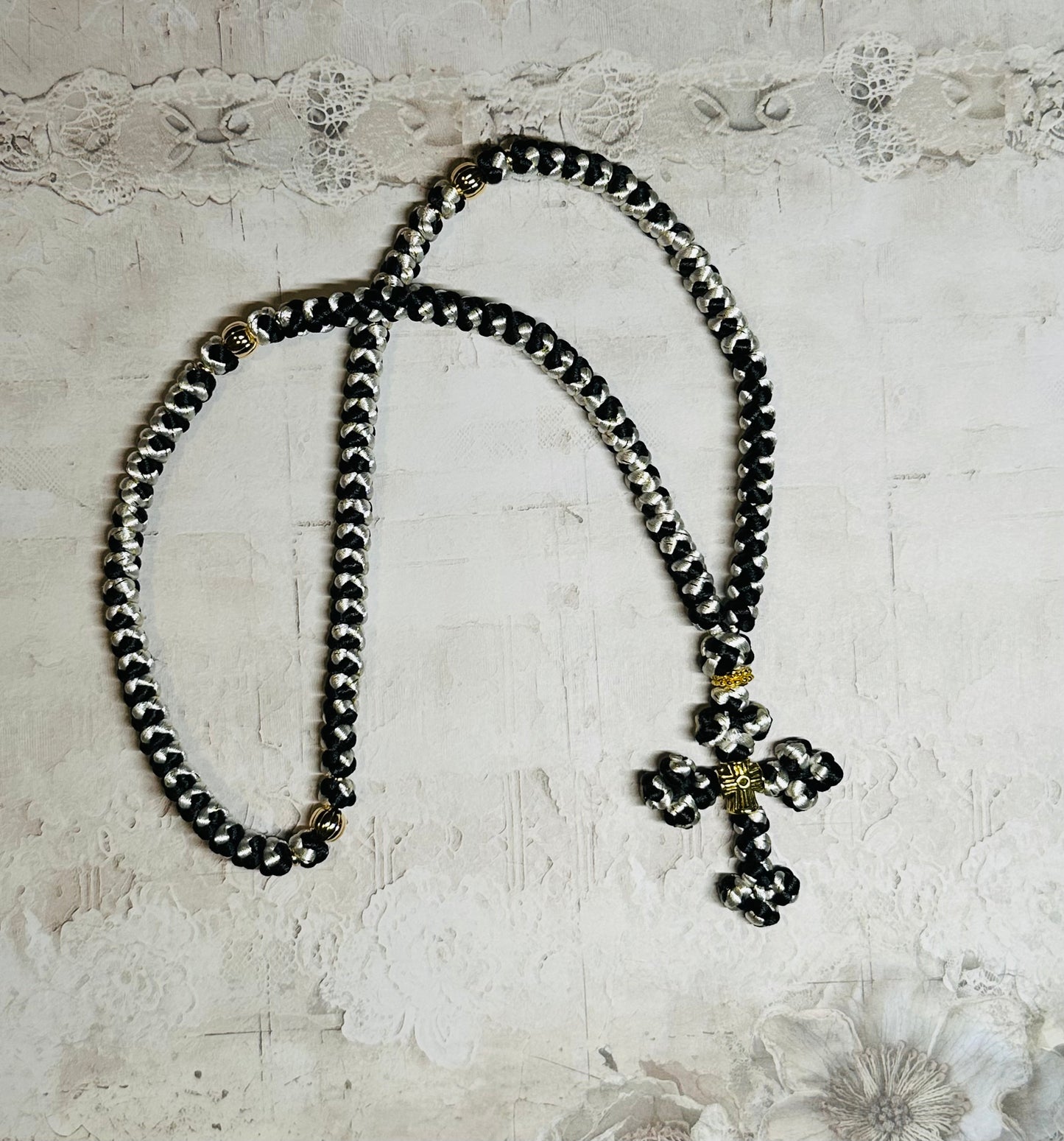 Wedding keepsake 100-knot black & white prayer rope