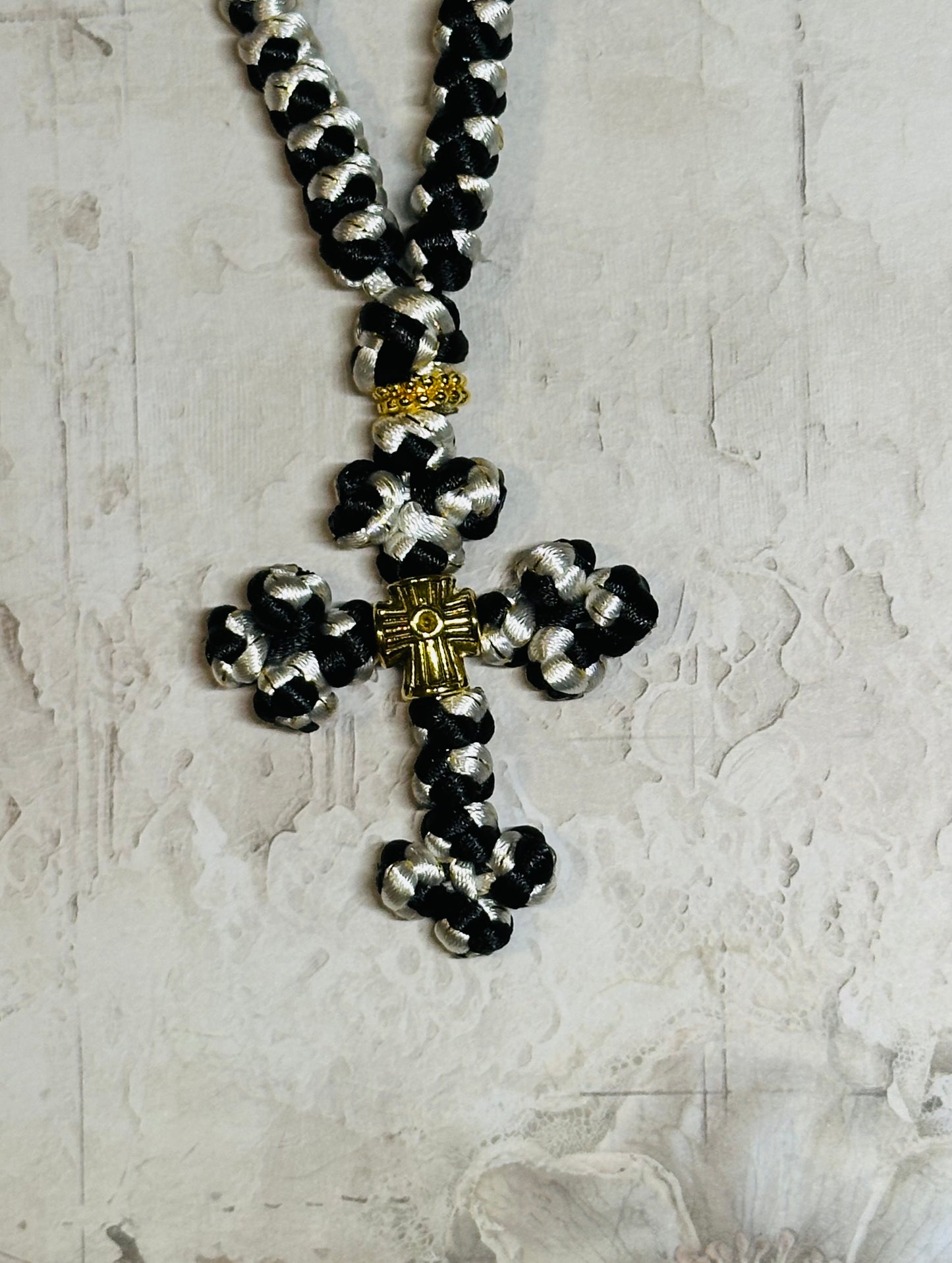 Wedding keepsake 100-knot black & white prayer rope