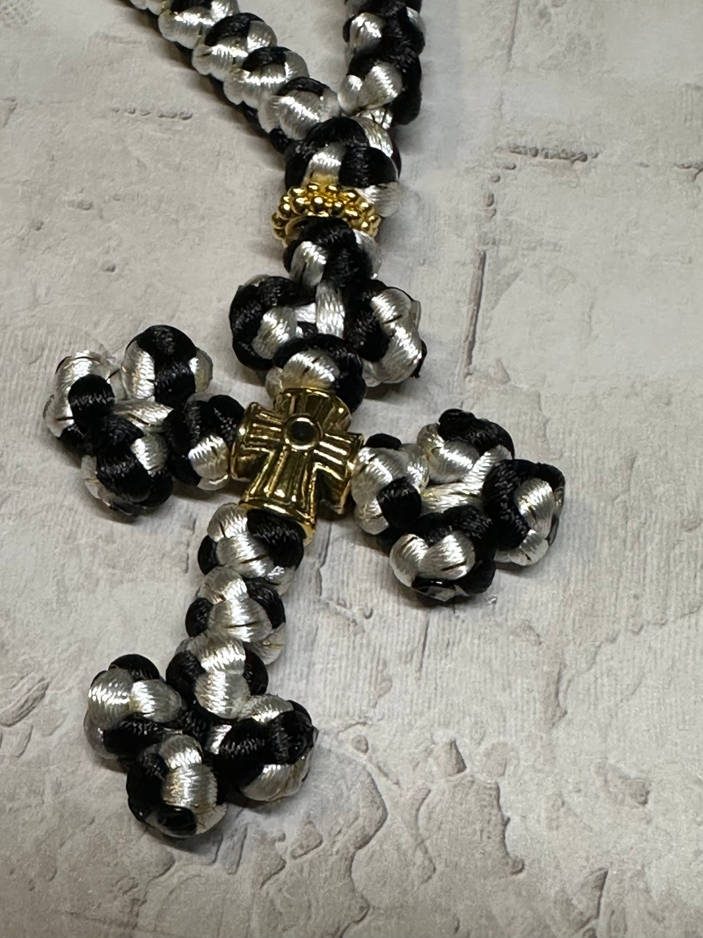 Wedding keepsake 100-knot black & white prayer rope