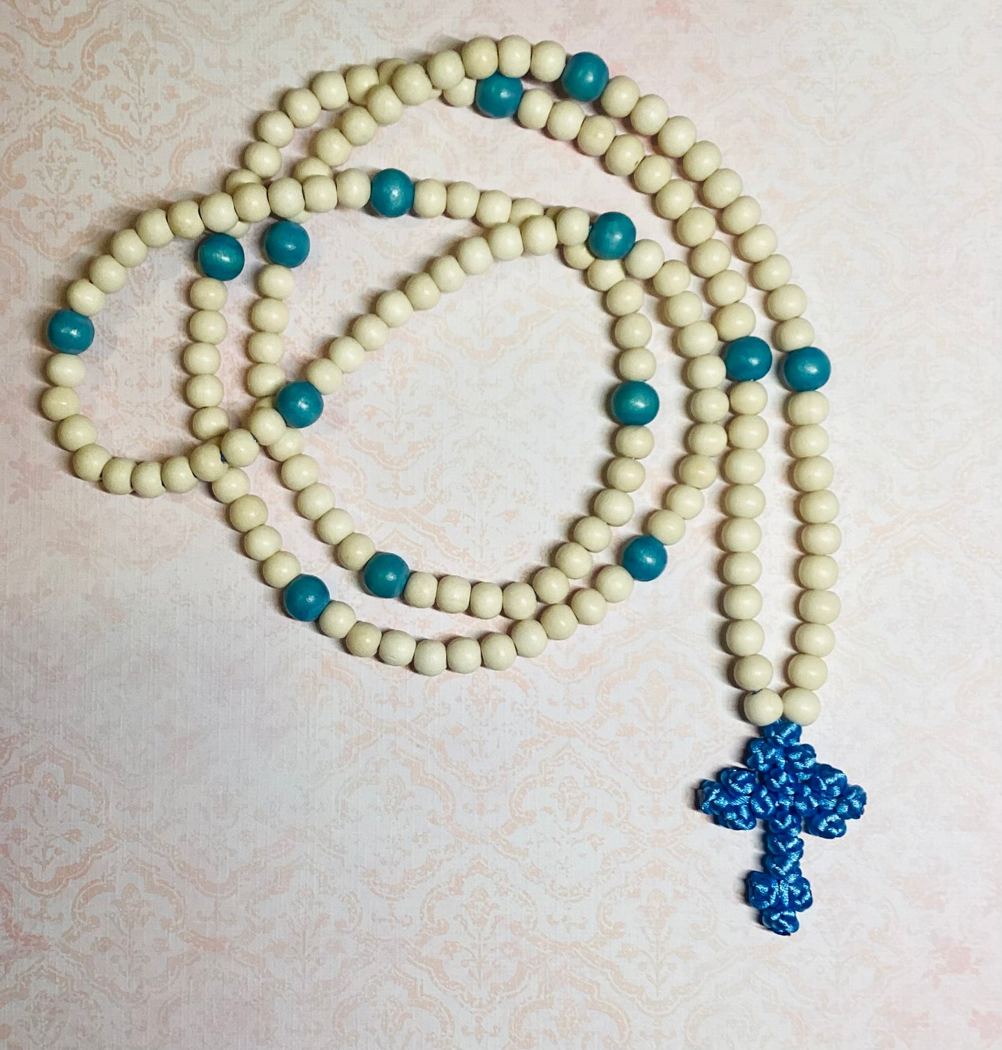 White 150 wooden bead Orthodox prayer rope w/ knotted cross