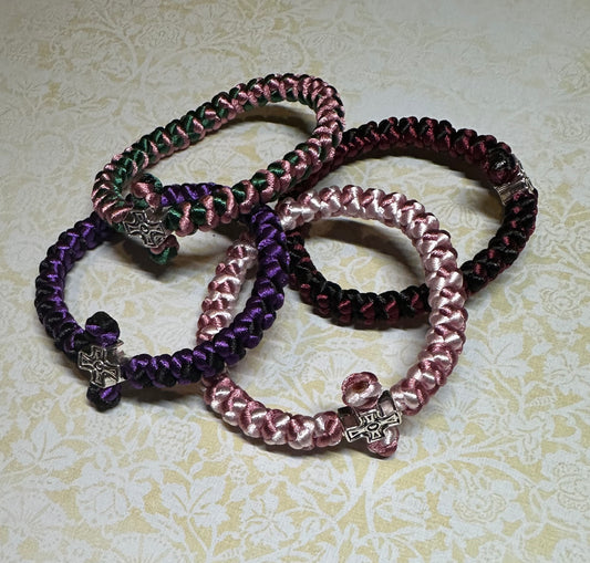 Two-color 30/33 knot Orthodox prayer rope (satin) chotki (intertwined)