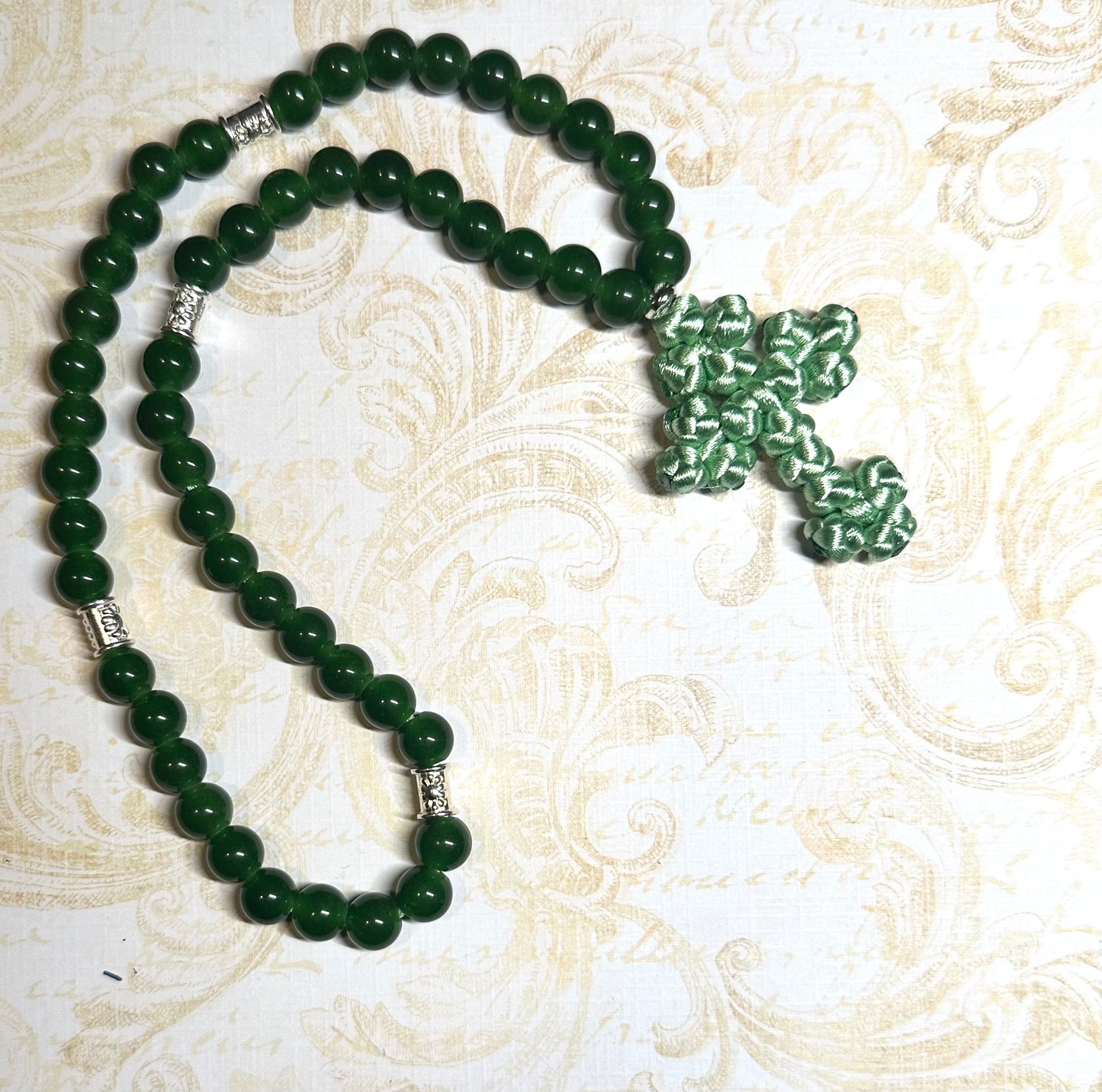Green jade gemstone beaded prayer rope chotki with knotted cross