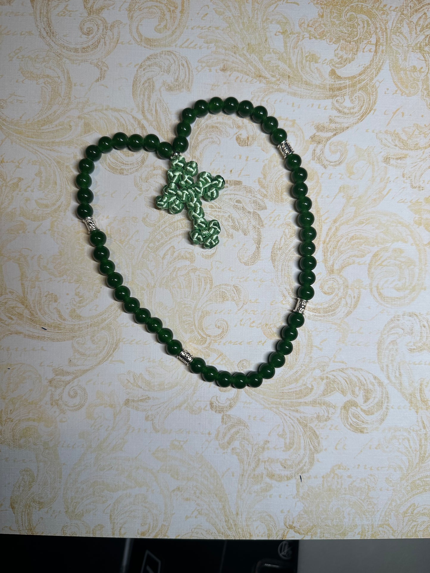 Green jade gemstone beaded prayer rope chotki with knotted cross